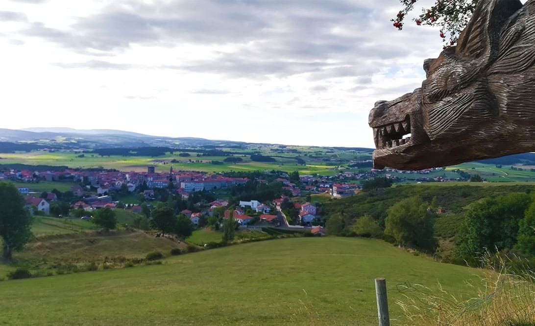 © Adrien Ozanon Saugues and its legendary Beast of Gévaudan watching over the village © Adrien Ozanon
