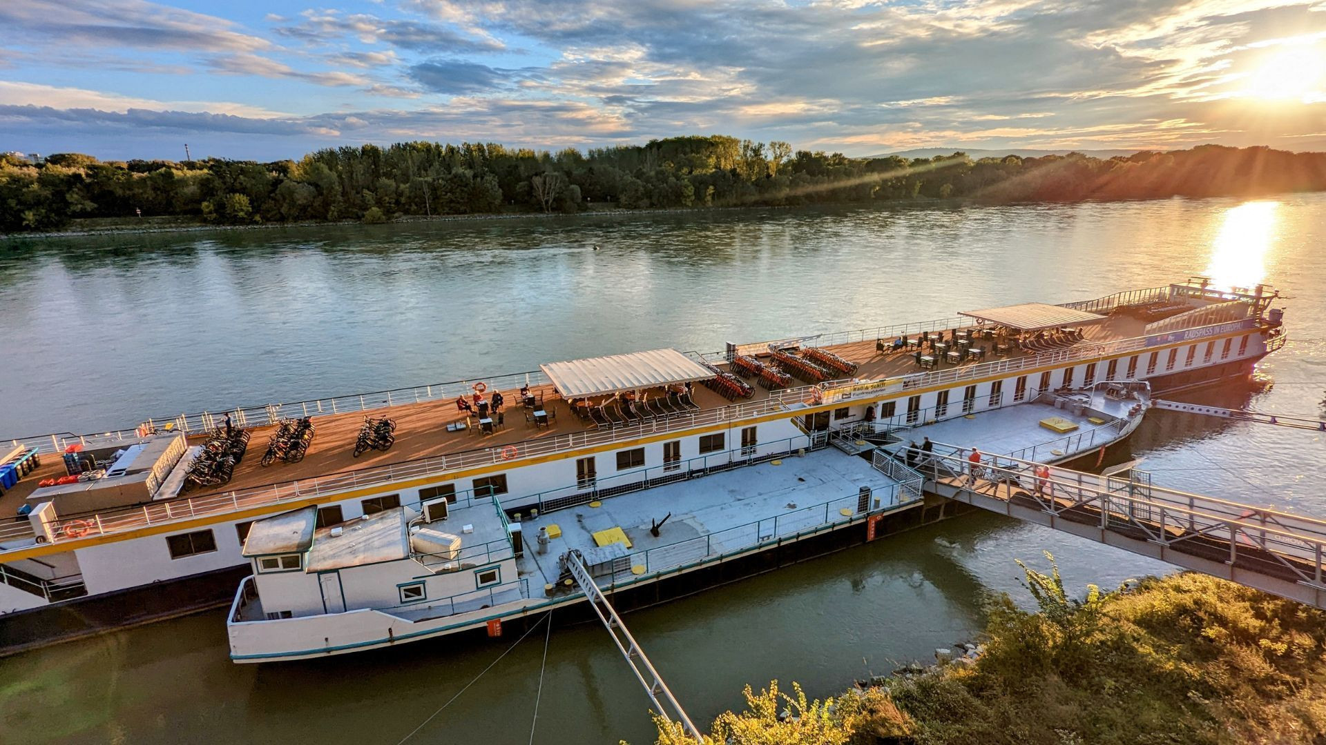 What type of boat?