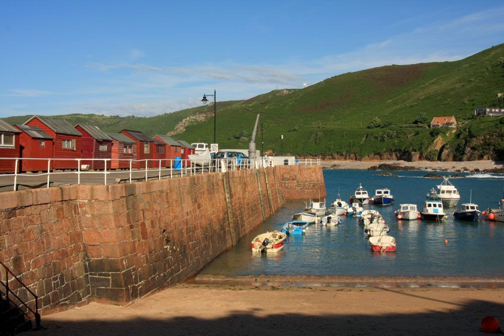 Bonne Nuit Bay harbour © François Ribard