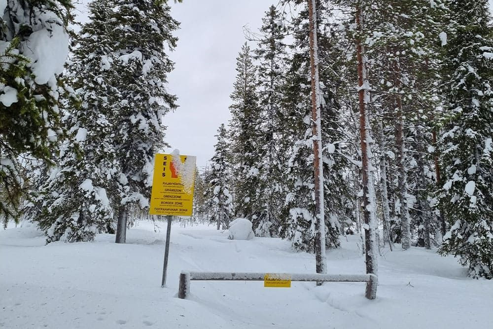 Signs marking the border zone with Russia