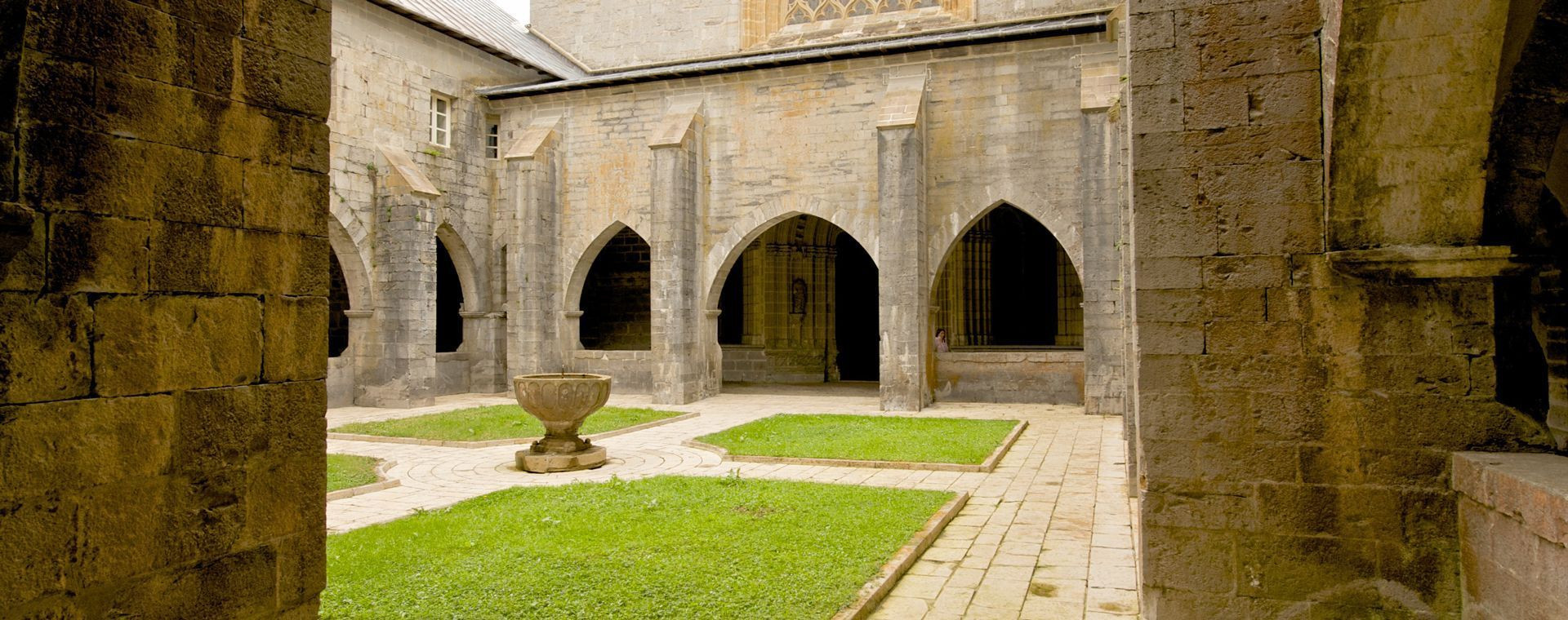 Gothic cloister on the Camino de Santiago - Saint-Jean-Pied-de-Port to Logroño - Spain