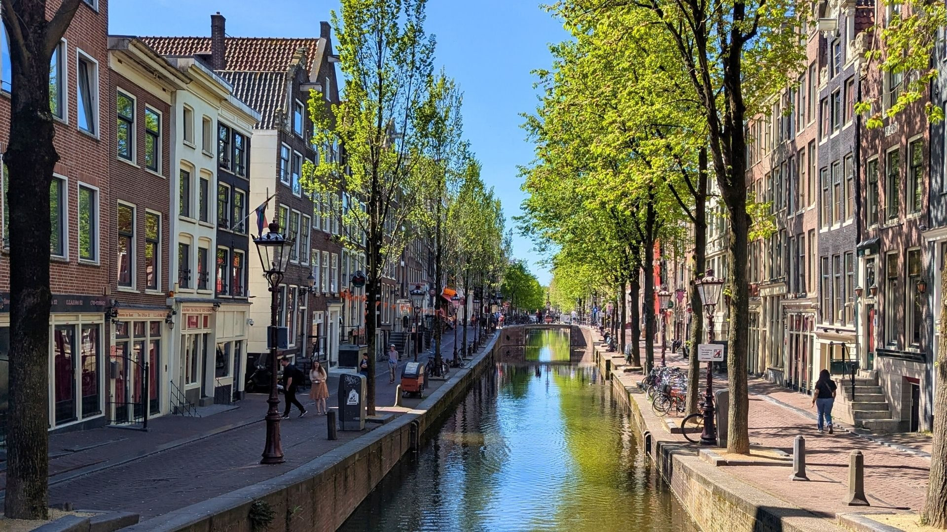 Canal Amsterdam Venice of the North Amsterdam article Elodie
