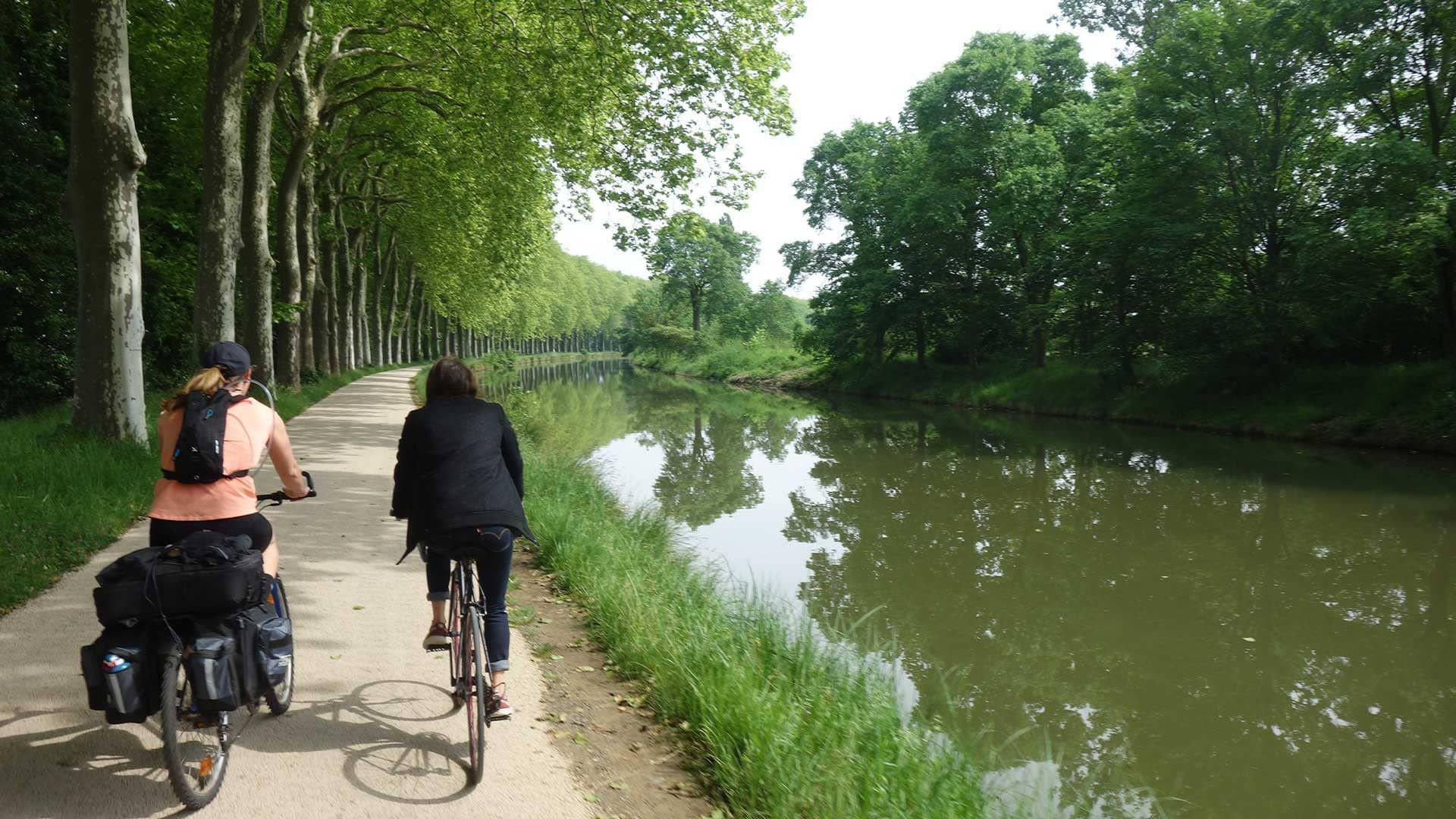 Canal du Midi leaving Toulouse