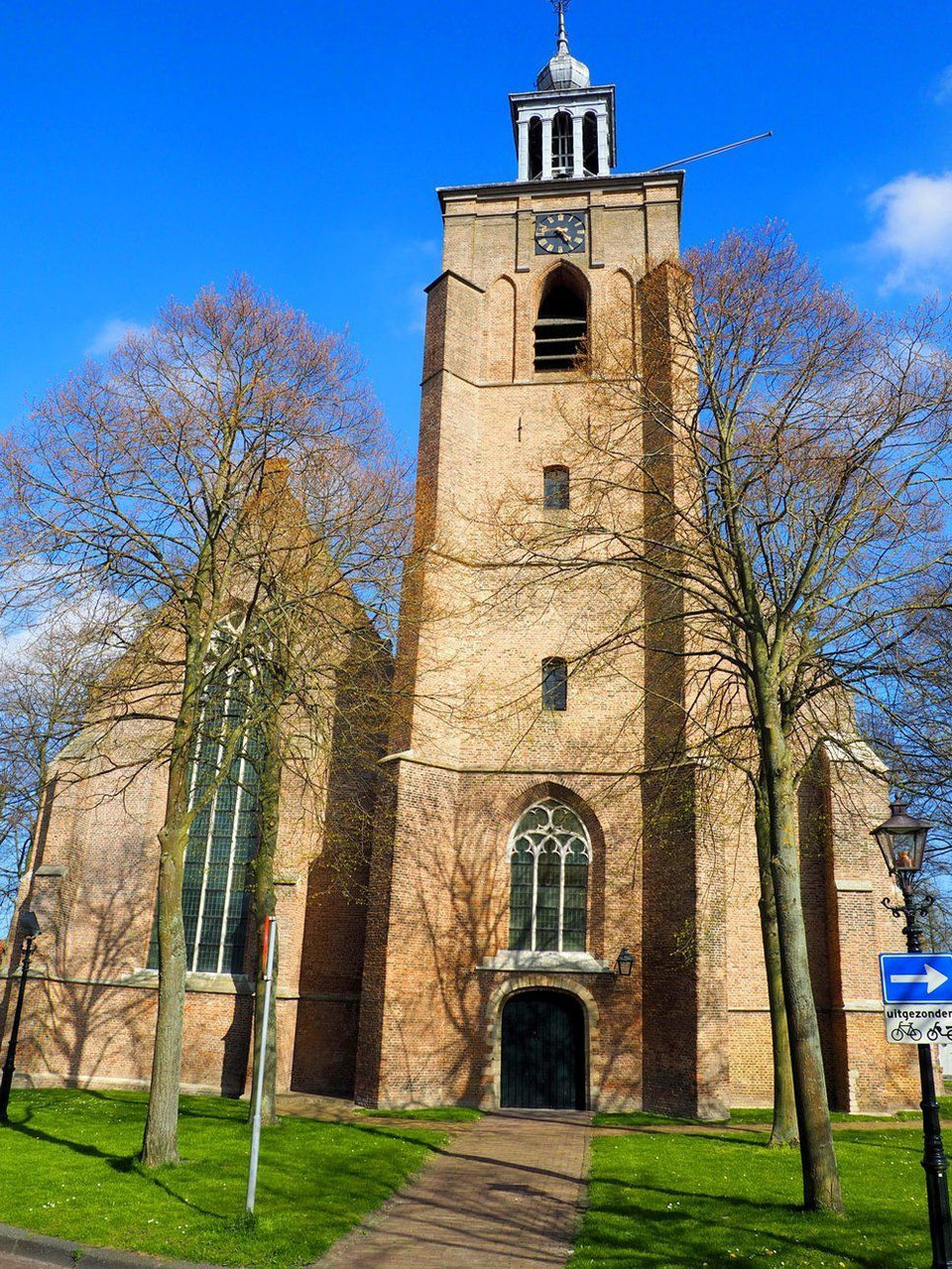 © David Praire Church in Oude-Tonge in the Netherlands © David Praire