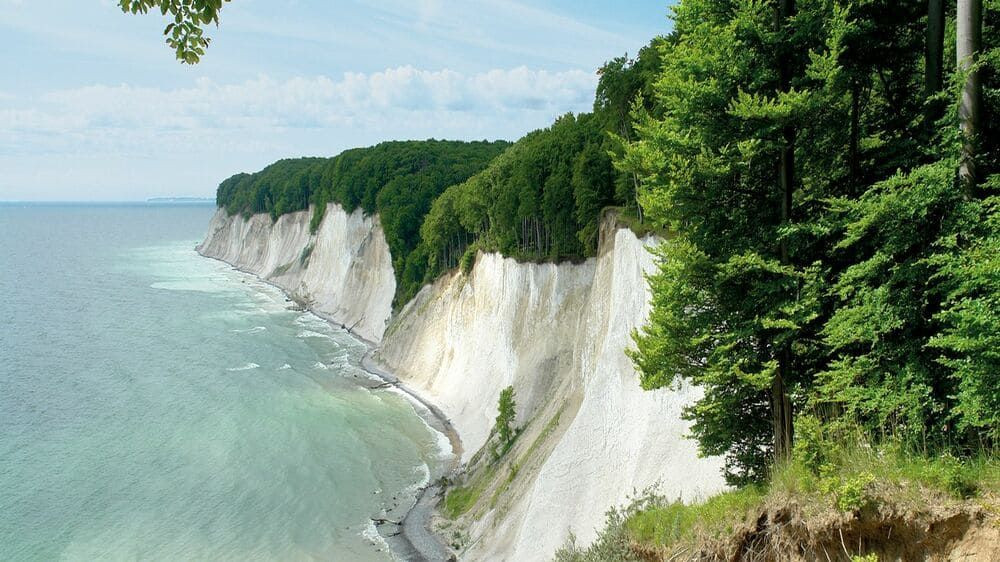 Chalk cliffs of Jasmund National Park - Rügen Island, Germany
