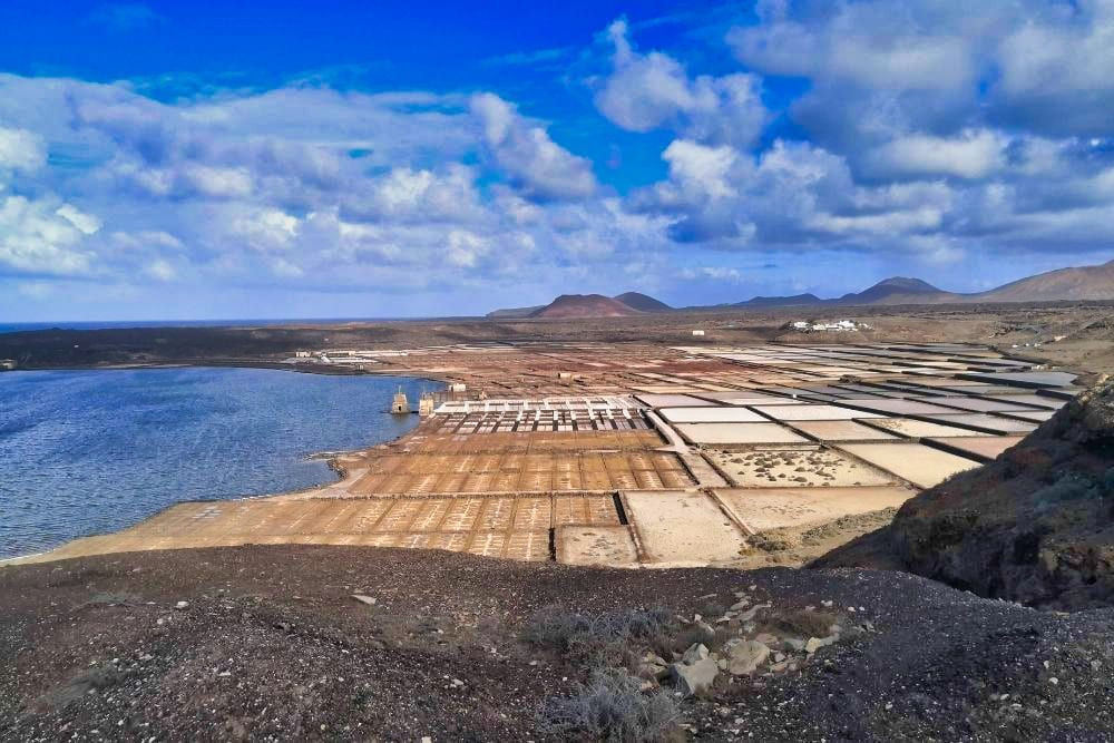 El Golfo and Las Salinas de la Laguna de Janubio © Julie Marienval