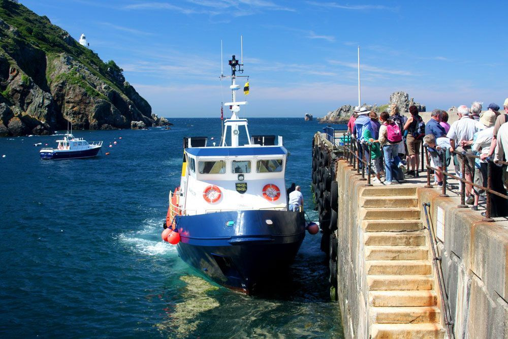 Boarding at Maseline Harbour on Sark © François Ribard