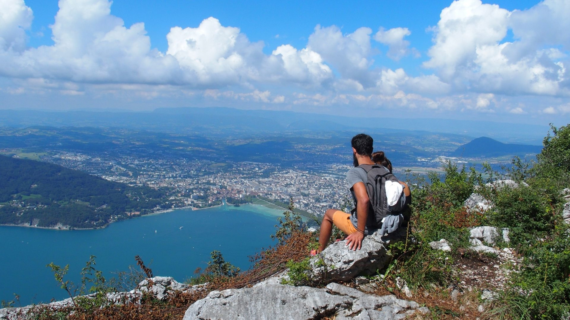 Vue panoramique sur le lac d'Annecy depuis les sommets - Annecy - Haute-Savoie, Alpes françaises