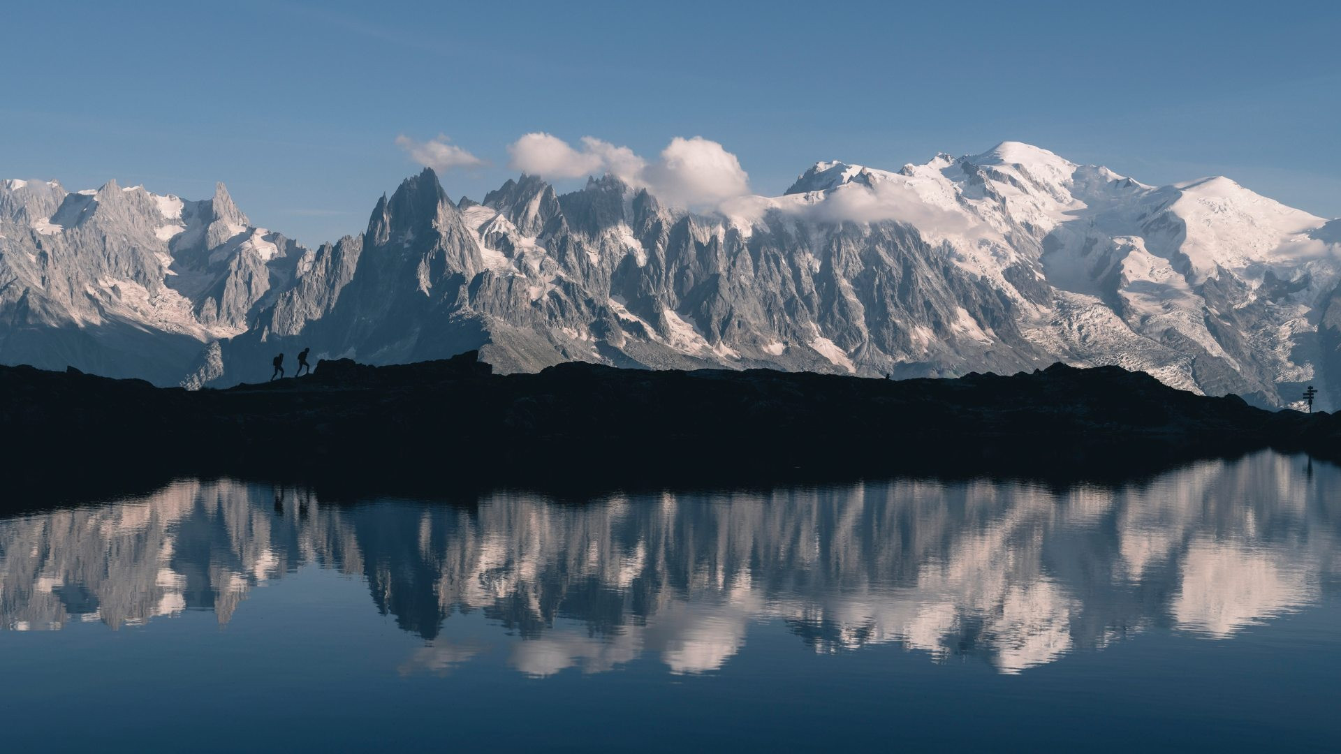 fralp1050-tour-du-mont-blanc-12-days-chamonix