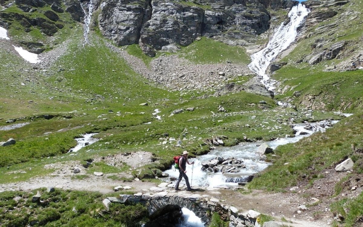 Walker in a Haute Maurienne cirque - Vanoise, Savoie