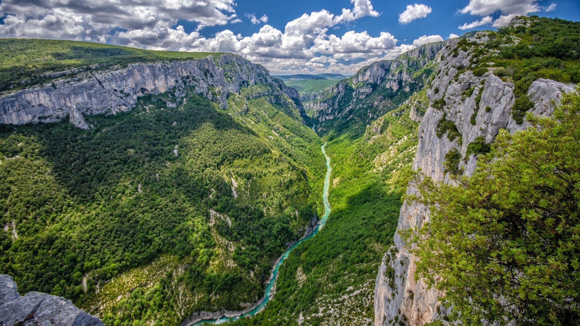 Where to go in the Southern Alps: the most beautiful hiking destinations
