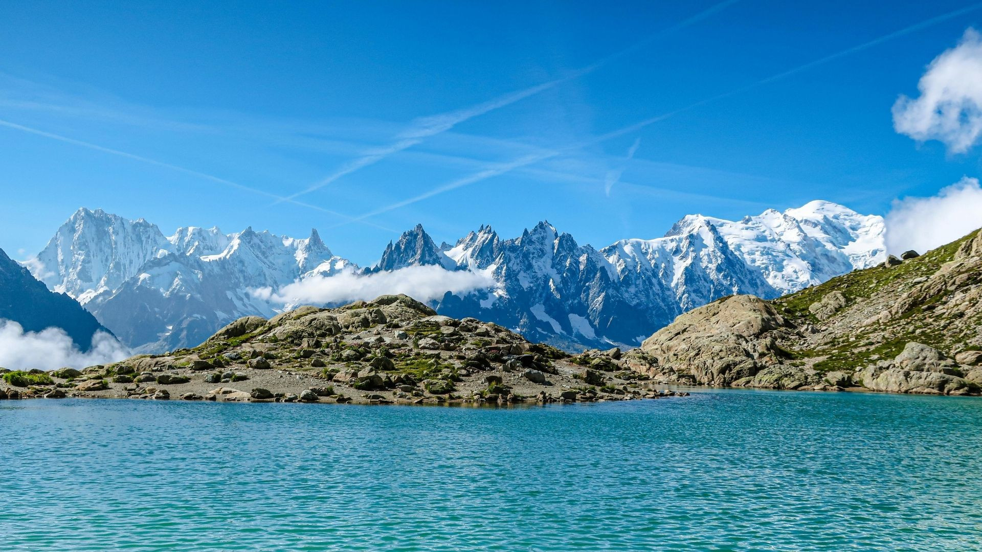 Lac Blanc facing the Mont Blanc massif - Chamonix - Northern Alps