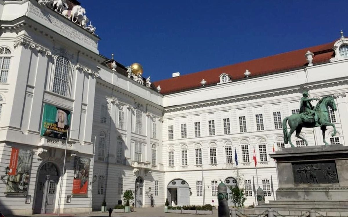Josefplatz and the Austrian National Library