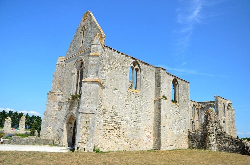 The former Cistercian abbey of Les Châteliers