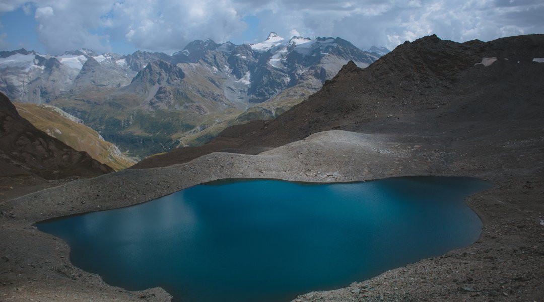 Fond glacier lake Vanoise