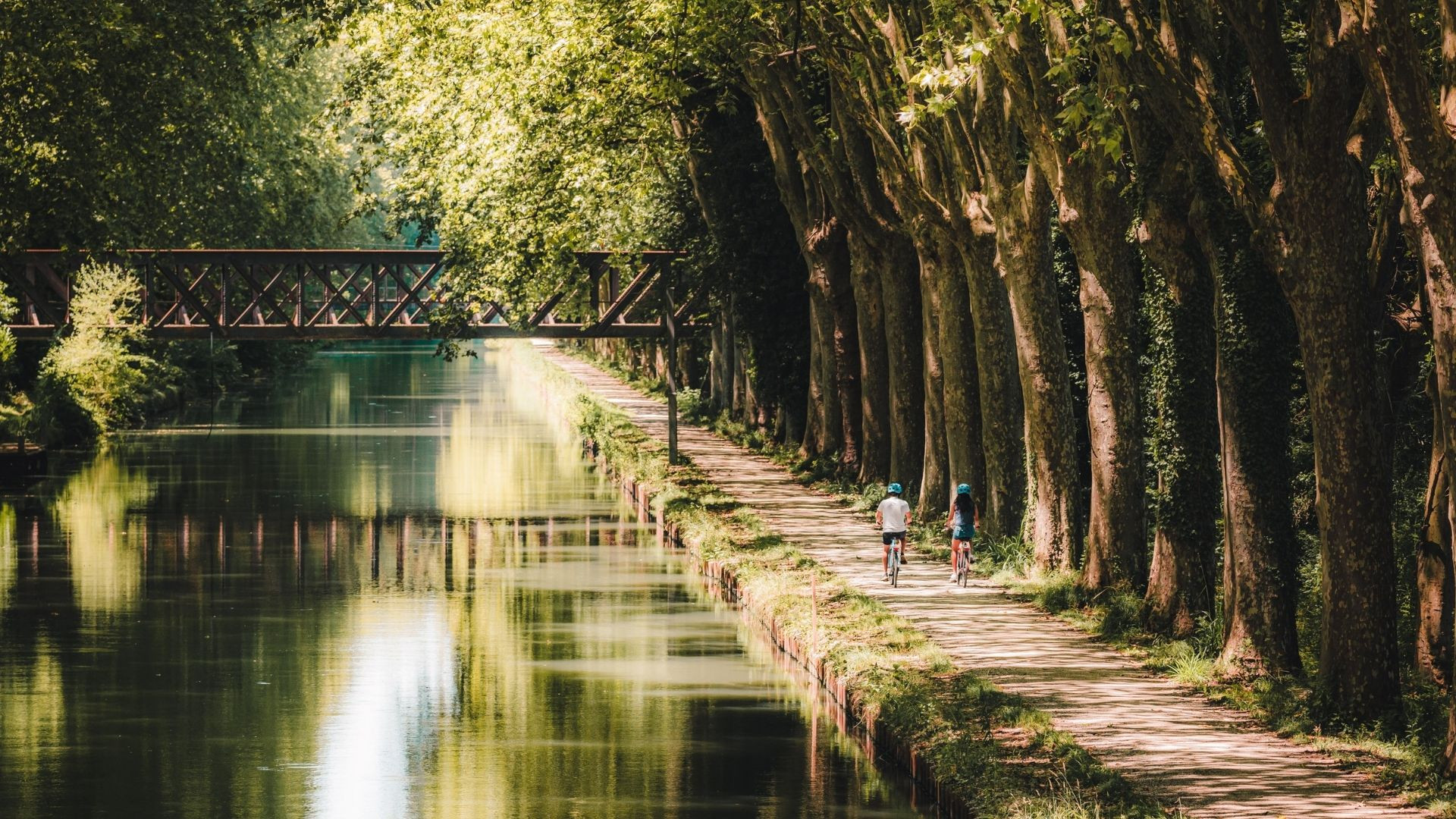 Le Canal de la Garonne de Bordeaux à Toulouse - France