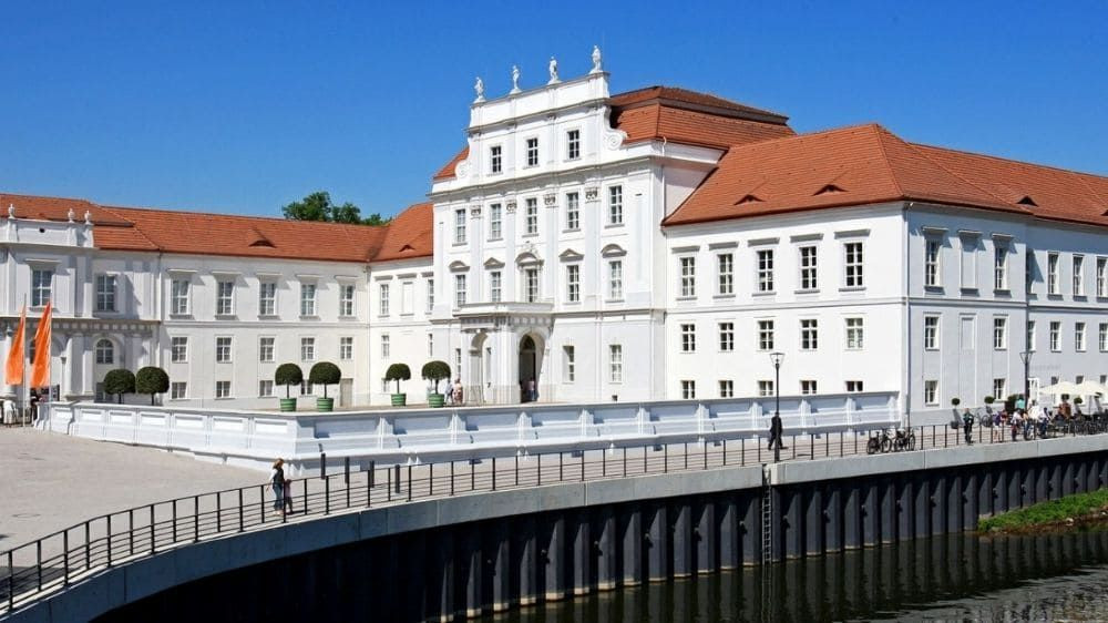 © Finish Werbeagentur Oranienburg Palace along the Havel - Brandenburg - Germany