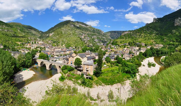 Medieval village of Sainte-Énimie and bridge over the Tarn - Tarn Gorges - France