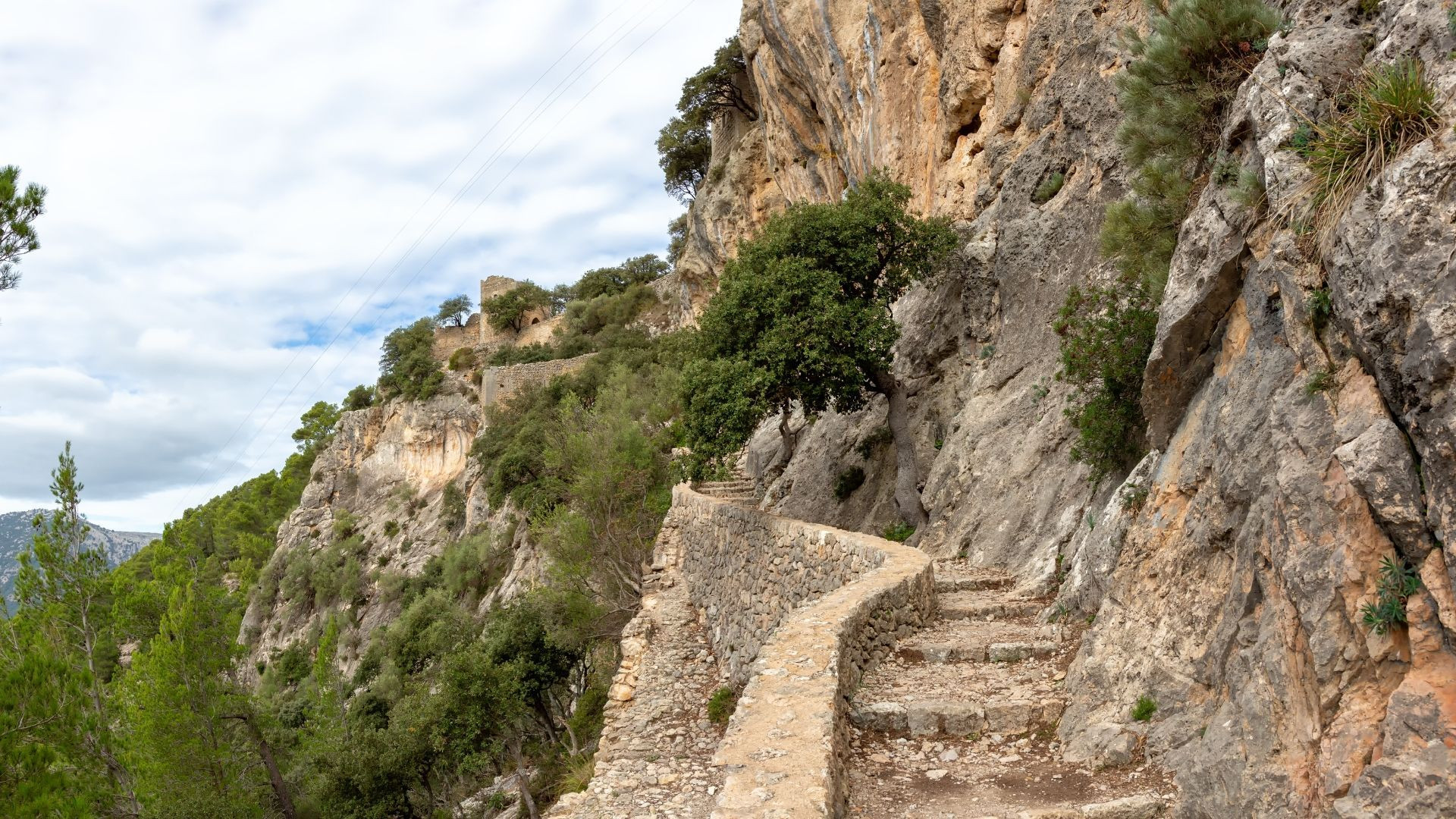 Path to Castell d'Alaró - Mallorca - Spain