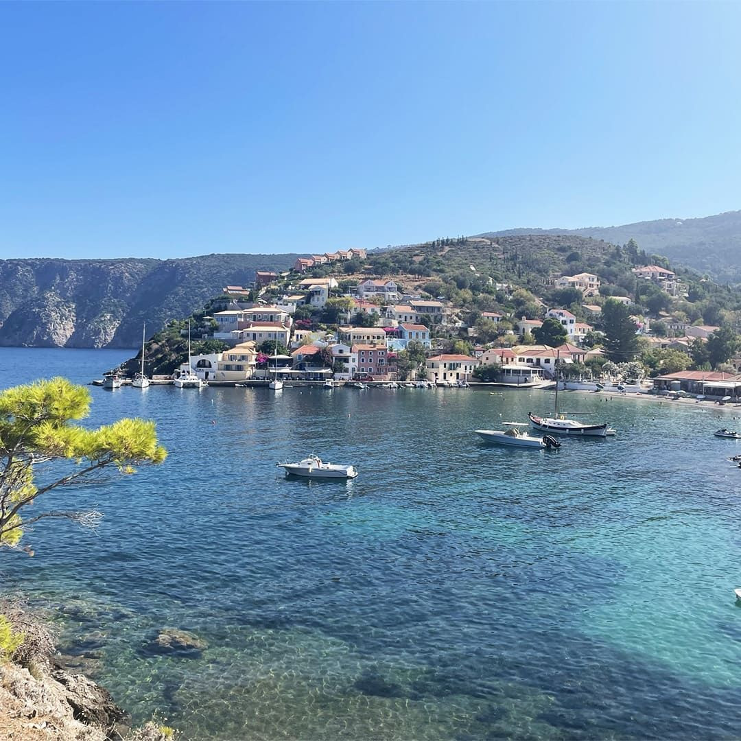 Assos Harbour, Kefalonia © Juliette Vuillecard