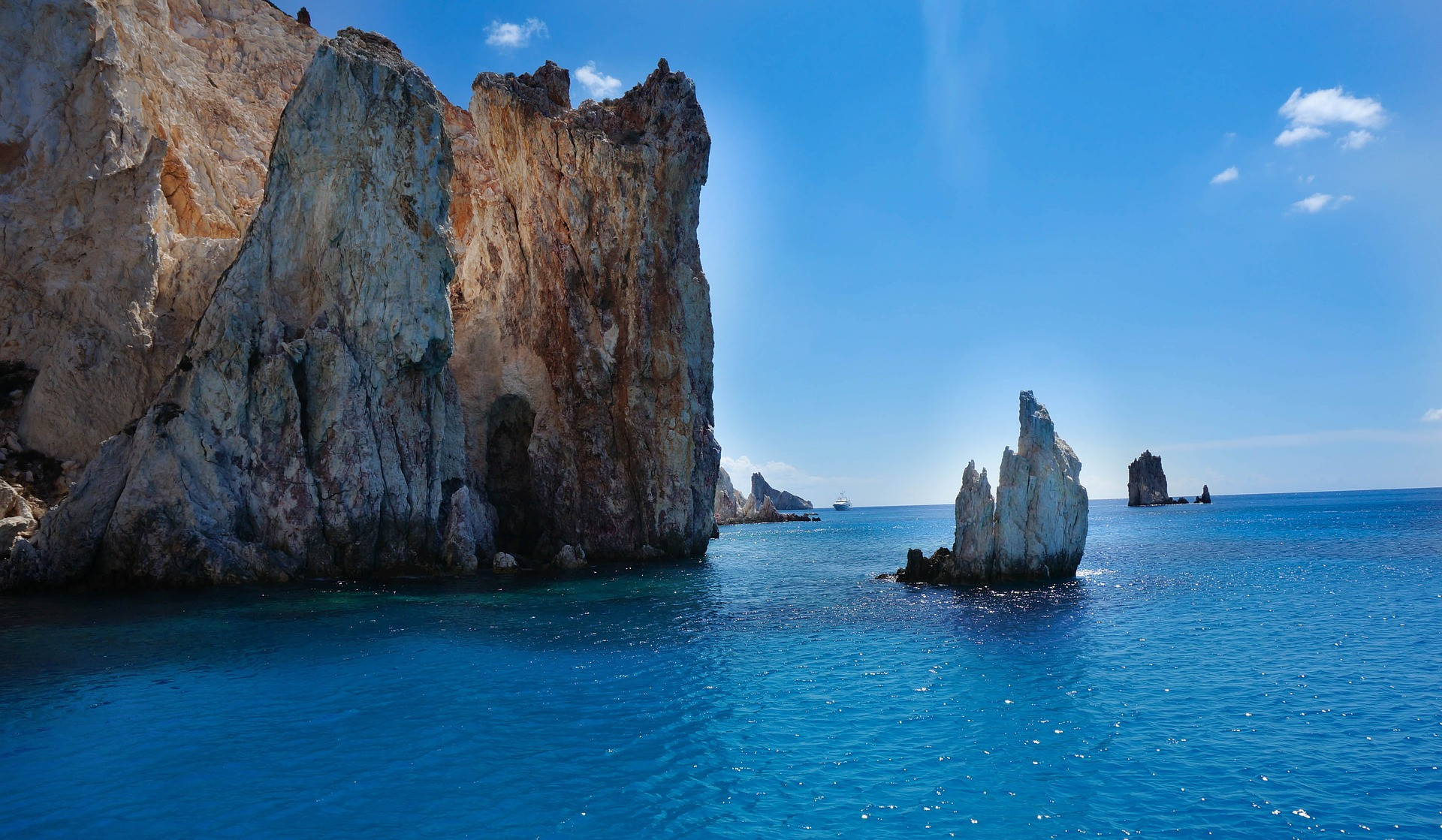 Rocky sea cliffs and turquoise waters - Greek islands