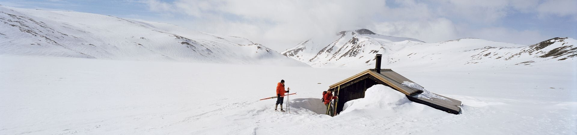 Organised winter holidays in Norway: skiing and snowshoeing