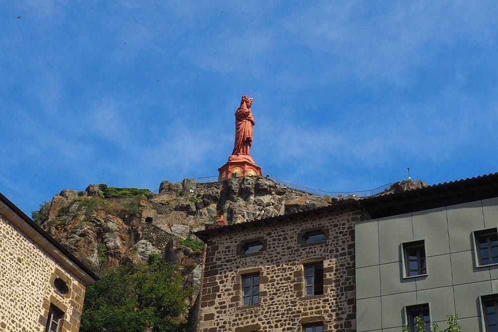 © Anouk Anglade Statue of Notre-Dame de France © Anouk Anglade