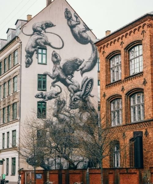 © Unsplash Street art mural - Copenhagen - Denmark