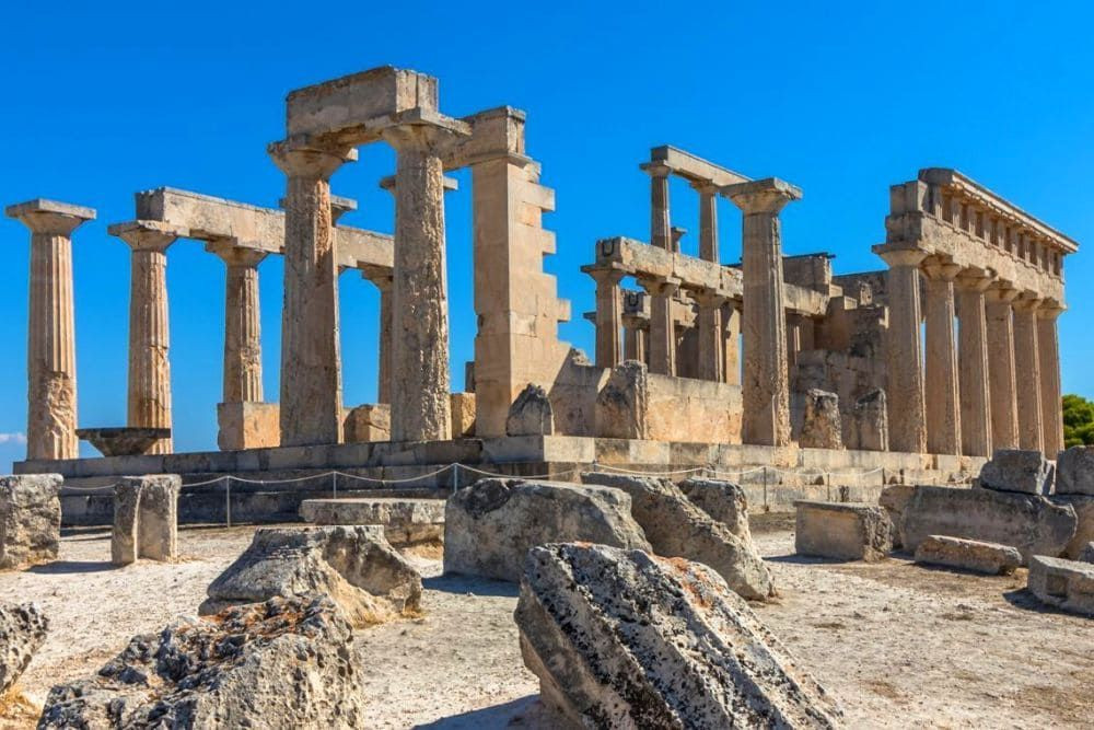 © Adobe Stock Temple of Aphaia on Aegina Island © AdobeStock