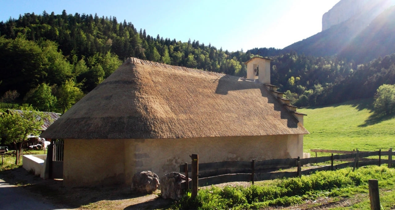 Thatched chapel of Trézanne - Trièves - France