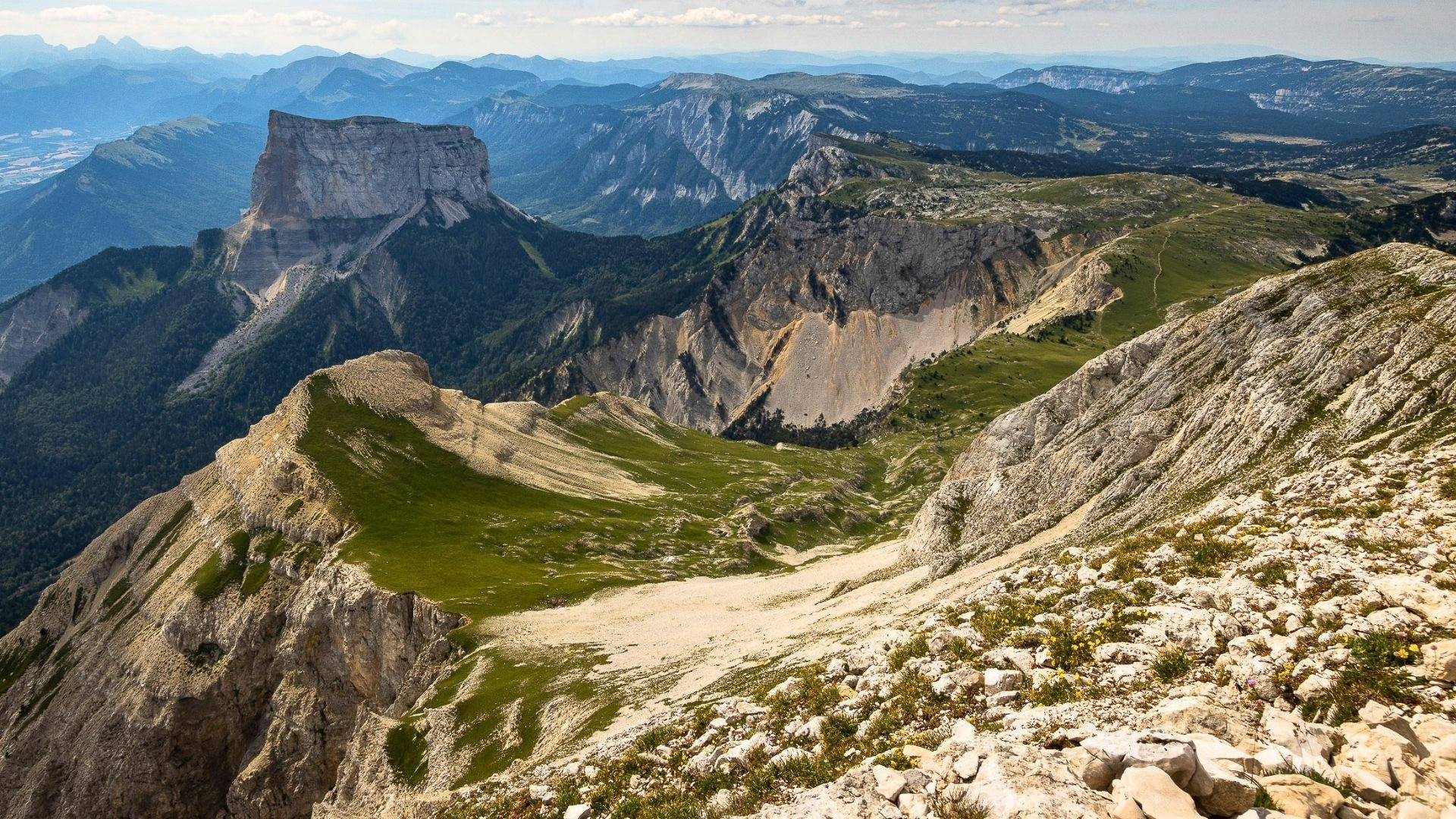 Vercors or where to go in the Northern Alps this summer