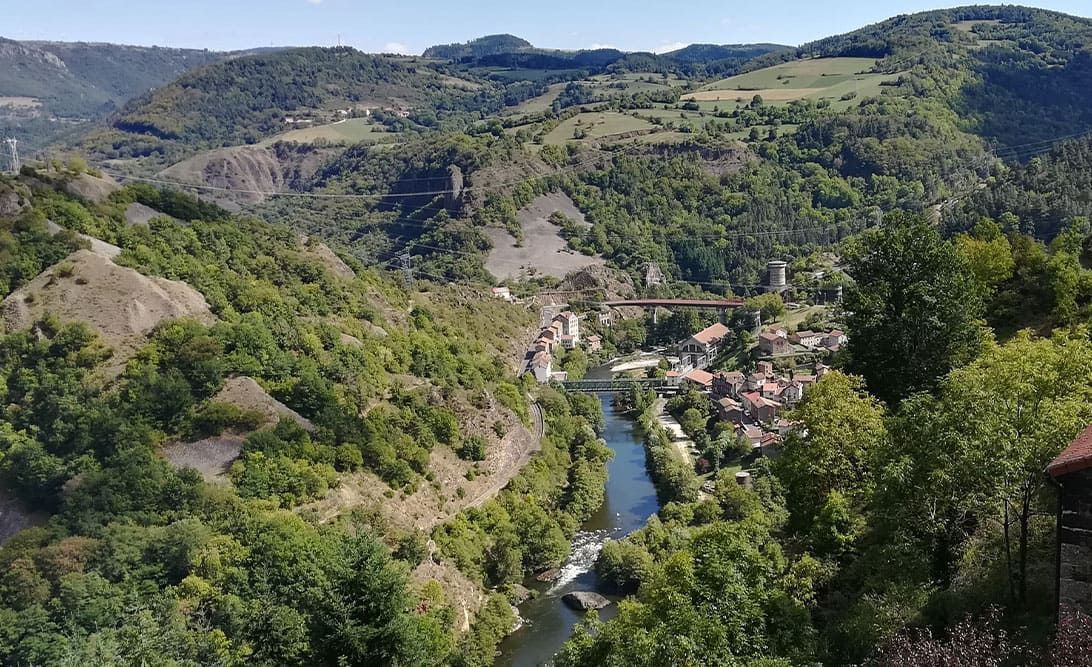 © Adrien Ozanon View of Monistrol-d'Allier and its gorges © Adrien Ozanon