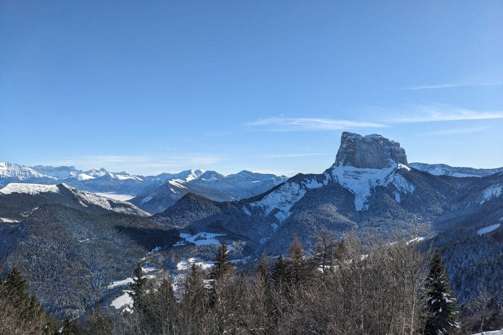 View of Mont Aiguille from the Brisou ridge © Adrien Ozanon