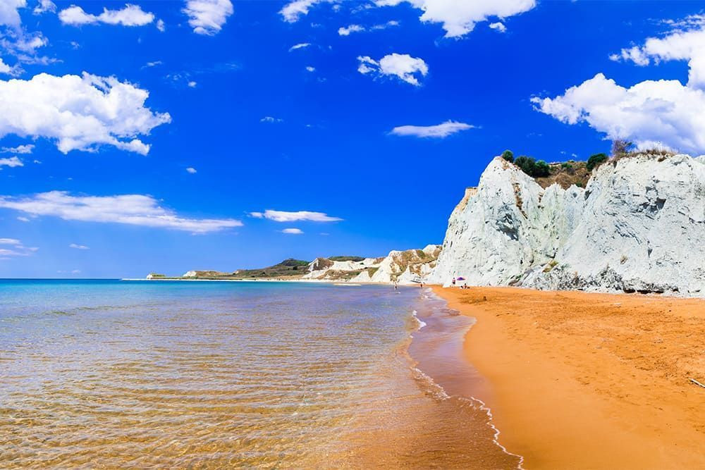 Xi Beach © AdobeStock
